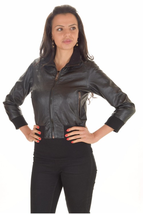 Haine Dama-Piele Artificială 94.00