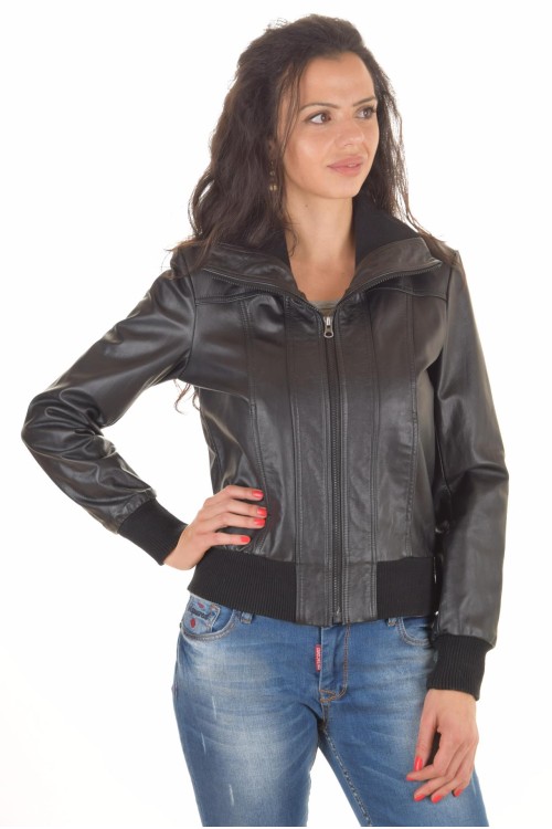 Haine Dama-Piele Naturalăhaine 150.00