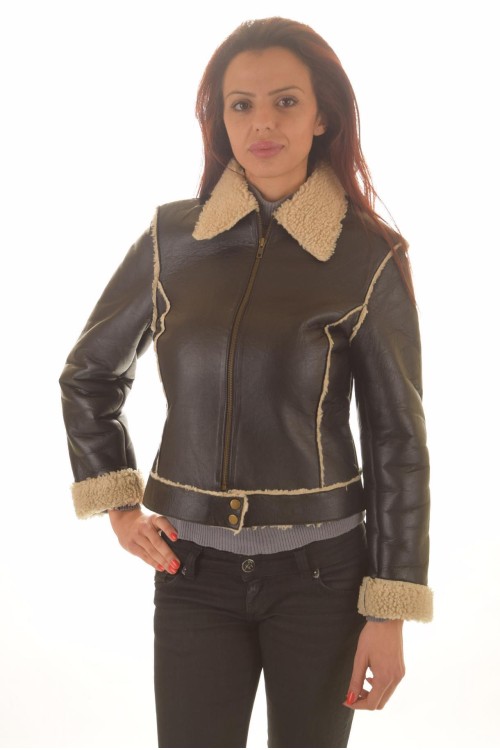 Geacă piele 179.00