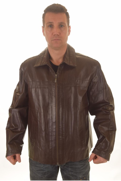 Geacă piele 168.00
