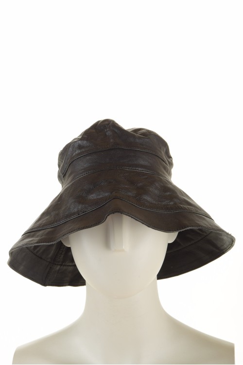 Pălărie de damă frumoasă neagră piele 67.00