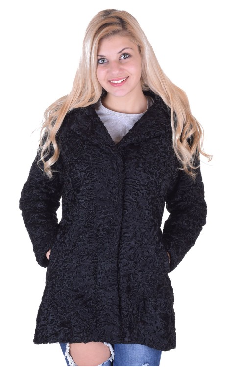 Palton de astrahan 425.00
