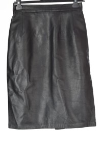 Fustă elegantă piele