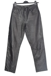 Pantalon de damă drăguț din piele naturală