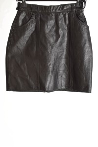Fustă elegantă neagră din piele naturală