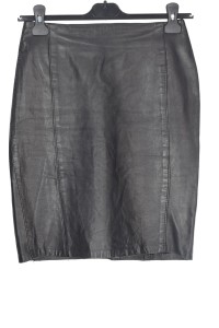 Fustă neagră din piele naturală