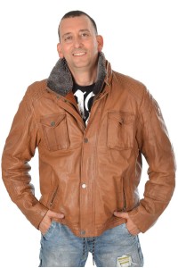 Geacă de bărbați brună din piele naturală