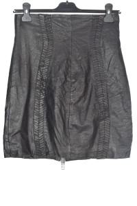 Fustă cochetă din piele naturală