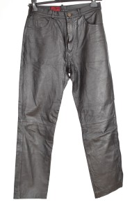 Pantalon de damă reprezentativ din piele naturală