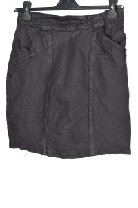 Fustă cochetă din piele naturală