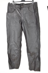 Pantalon de bărbați clasic din piele naturală